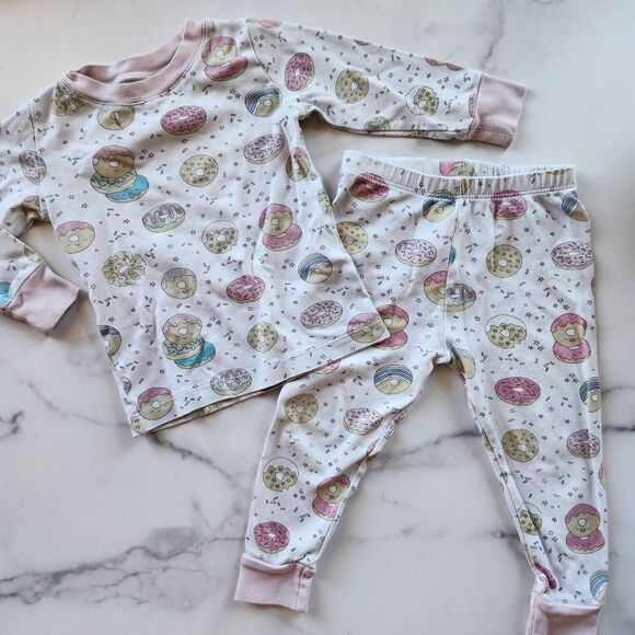 Noomie 2t 100% pima cotton Peru happy donut pajama set 2 piece hand printed - Picture 2 of 9
